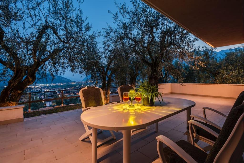 Casa Tra Gli Olivi Villa Arco Exterior foto
