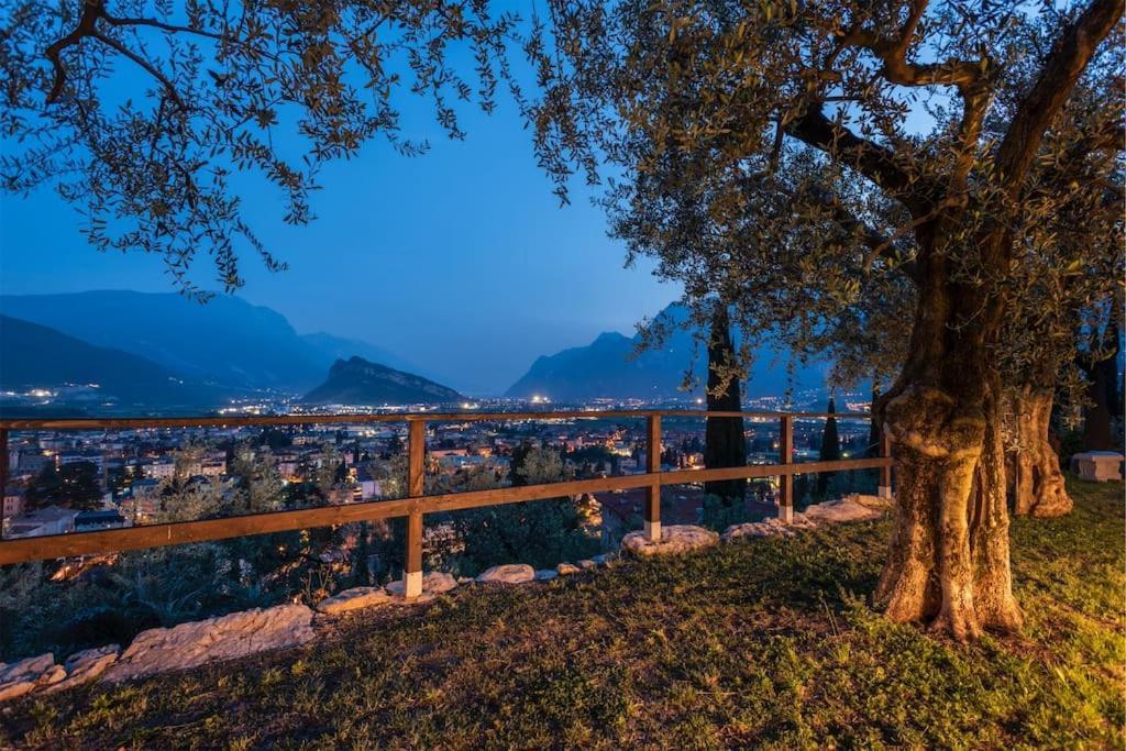 Casa Tra Gli Olivi Villa Arco Exterior foto